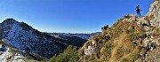 29 Evvia dal Passo di Grialeggio in decisa panoramica salita per la Baita del Giacom e cima Venturosa 